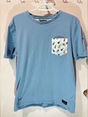 Silver Jeans Light Blue Tee with Multicolor Pineapple Pocket